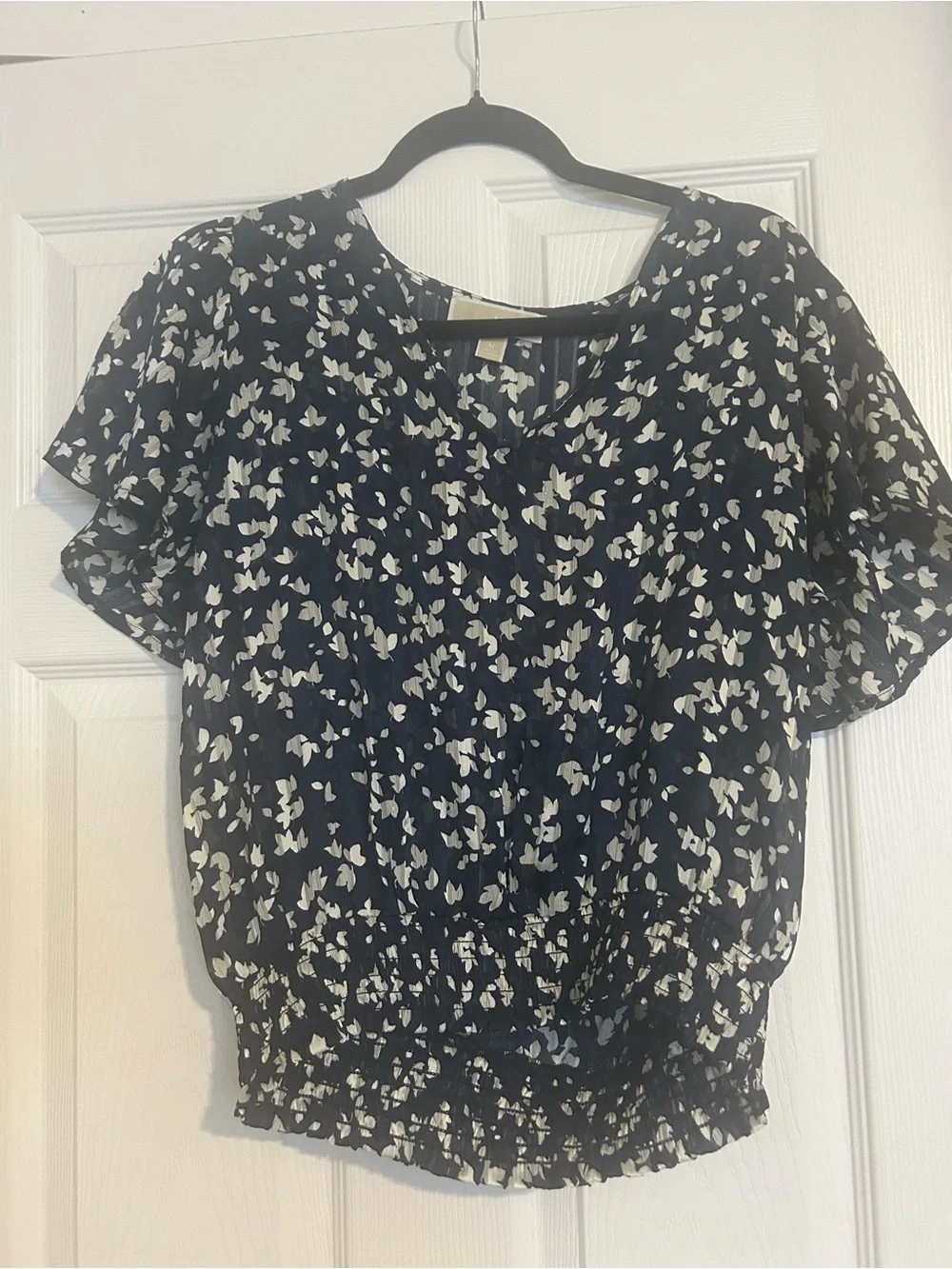 Michael Kors Navy Blue Short-Sleeve Flutter Blouse with White Petal Print